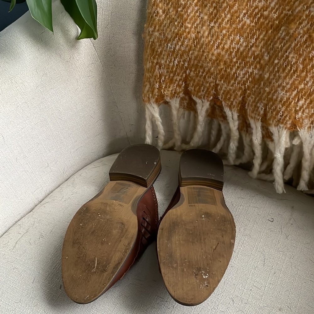 AEO Woven Slip-On Mule Sandals - Picture 3 of 3